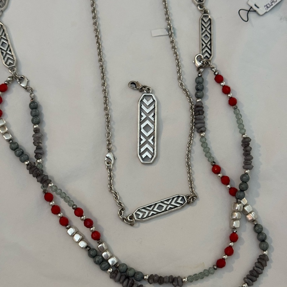 Premier Designs “Fast Forward” Silver and Red Necklace and Bracelet Set - Picture 2 of 7